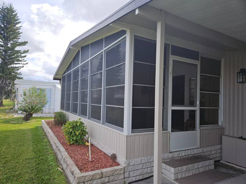 110 Lake Hazel Drive a Winter Haven, FL Mobile or Manufactured Home for Sale